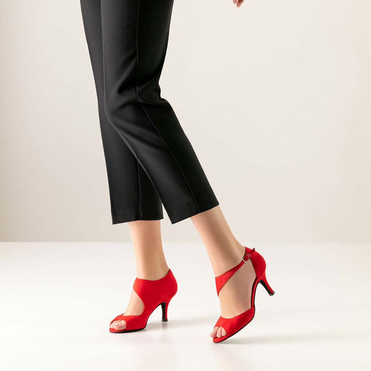 Nueva Epoca Women's Dance Shoes Linea